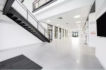 1 Lethbridge Plz, Mahwah, NJ 07430 - Photo 16