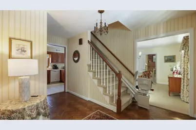 21 Lenape Trl, Warren Township, NJ 07059 - Photo 4