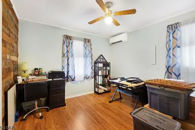 9 Temple Trl, Hopatcong, NJ 07843 - Photo 18