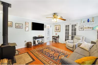 9 Temple Trl, Hopatcong, NJ 07843 - Photo 6