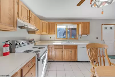 191 Pershing Rd #2, Clifton, NJ 07013 - Photo 30