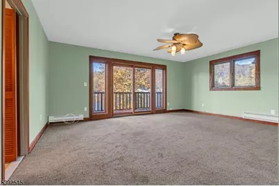 2 Oneida Ave, Hopatcong, NJ 07843 - Photo 14