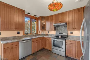 2 Oneida Ave, Hopatcong, NJ 07843 - Photo 12