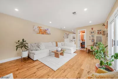 10 Winonah Ave, Wayne, NJ 07470 - Photo 12