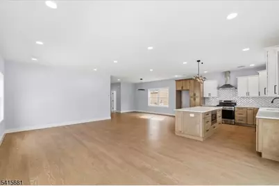 34 Zazzetti St, Waldwick, NJ 07463 - Photo 8