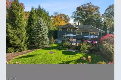 398 Grove St, Montclair, NJ 07043 - Photo 32