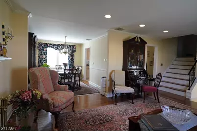 19 Berkeley Ter, Livingston, NJ 07039 - Photo 10