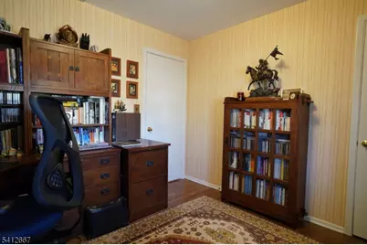 19 Berkeley Ter, Livingston, NJ 07039 - Photo 20