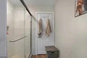 21 Lawrence St, Bloomfield, NJ 07003 - Photo 8