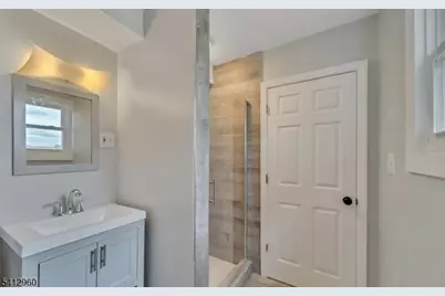 21 Lawrence St, Bloomfield, NJ 07003 - Photo 12