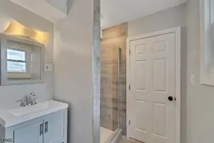 21 Lawrence St, Bloomfield, NJ 07003 - Photo 12