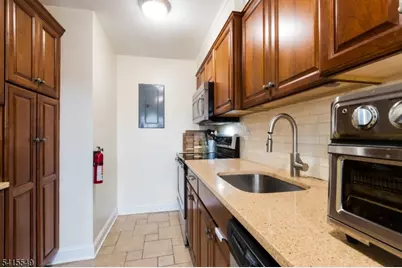 16D Troy Dr, Springfield, NJ 07081 - Photo 2