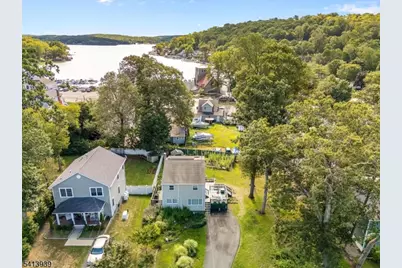 19 W River Styx Rd, Hopatcong, NJ 07843 - Photo 2