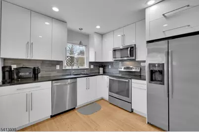 19 W River Styx Rd, Hopatcong, NJ 07843 - Photo 18