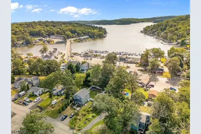 19 W River Styx Rd, Hopatcong, NJ 07843 - Photo 46