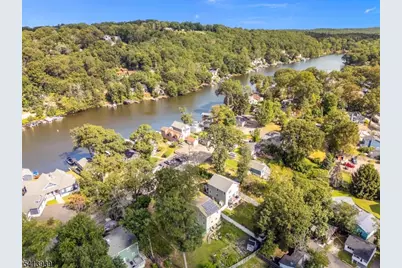 19 W River Styx Rd, Hopatcong, NJ 07843 - Photo 48