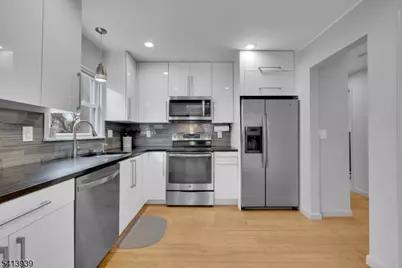 19 W River Styx Rd, Hopatcong, NJ 07843 - Photo 16