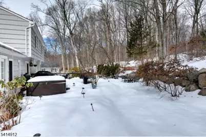 76 E Lake Rd, Kinnelon, NJ 07405 - Photo 38