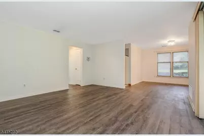 107 Huckleberry Ct, Readington, NJ 08887 - Photo 10