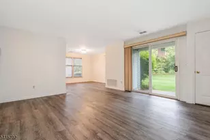 107 Huckleberry Ct, Readington, NJ 08887 - Photo 8