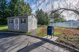 107 Huckleberry Ct, Readington, NJ 08887 - Photo 12