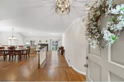 35 Roberts Cir, Bernards Township, NJ 07920 - Photo 2