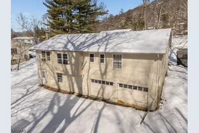 9 Woodland Ter, High Bridge, NJ 08829 - Photo 8