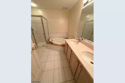 323 Wilshire Dr, Nutley, NJ 07110 - Photo 12