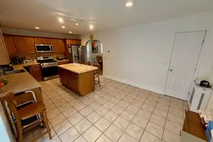 24 Hollywood Ave, Hillside, NJ 07205 - Photo 8