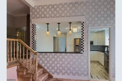 34 Lincoln St, Roseland, NJ 07068 - Photo 12