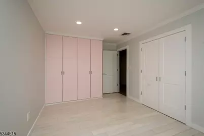 34 Lincoln St, Roseland, NJ 07068 - Photo 22