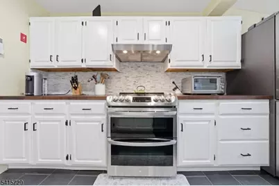 18 Erie Ave, Rockaway Township, NJ 07866 - Photo 14