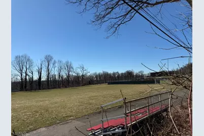 113 Crest Dr, Berkeley Heights Township, NJ 07922 - Photo 36