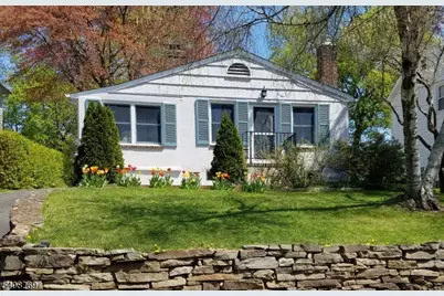 32 Center St, Bernardsville, NJ 07924 - Photo 1