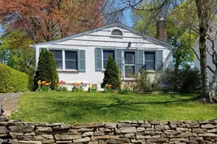 32 Center St, Bernardsville, NJ 07924 - Photo 1