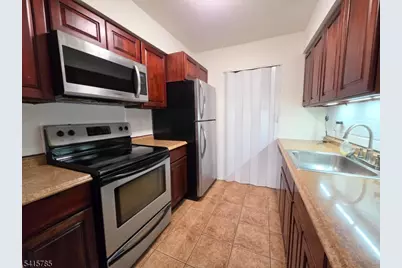 86 Almond Dr, Franklin Township, NJ 08873 - Photo 10