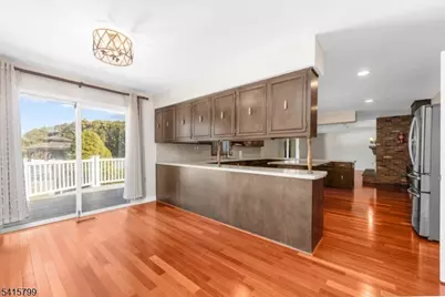 300 Old York Road, Raritan Township, NJ 08822 - Photo 8