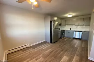 35 S Willow St, Montclair, NJ 07042 - Photo 4