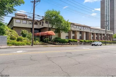 300 Gorge Rd #25, Cliffside Park, NJ 07010 - Photo 36