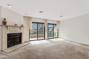 300 Gorge Rd, Cliffside Park, NJ 07010 - Photo 10