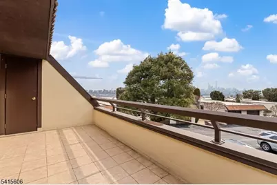300 Gorge Rd #25, Cliffside Park, NJ 07010 - Photo 30