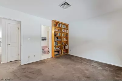 300 Gorge Rd #25, Cliffside Park, NJ 07010 - Photo 26