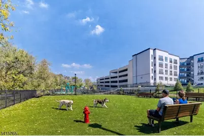 51 Okner Pkwy #2013, Livingston Twp., NJ 07039 - Photo 28