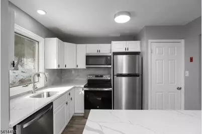 667 Colfax Rd, Wayne, NJ 07470 - Photo 4