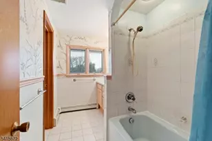 116 S Hillside Ave, Roxbury Township, NJ 07876 - Photo 24
