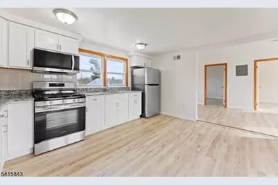 190 Martin Ave, Clifton, NJ 07012 - Photo 8