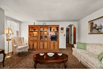 8 Kipp Pl, Paterson, NJ 07513 - Photo 24