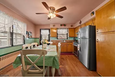 8 Kipp Pl, Paterson, NJ 07513 - Photo 16