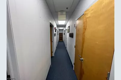 508 Hamburg Tpke, Wayne, NJ 07470 - Photo 8