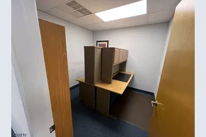 508 Hamburg Tpke, Wayne, NJ 07470 - Photo 12